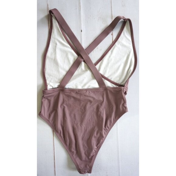 Fashion Nova Womens Mauve One-Piece Swimsuit - Size M - Picture 8 of 9